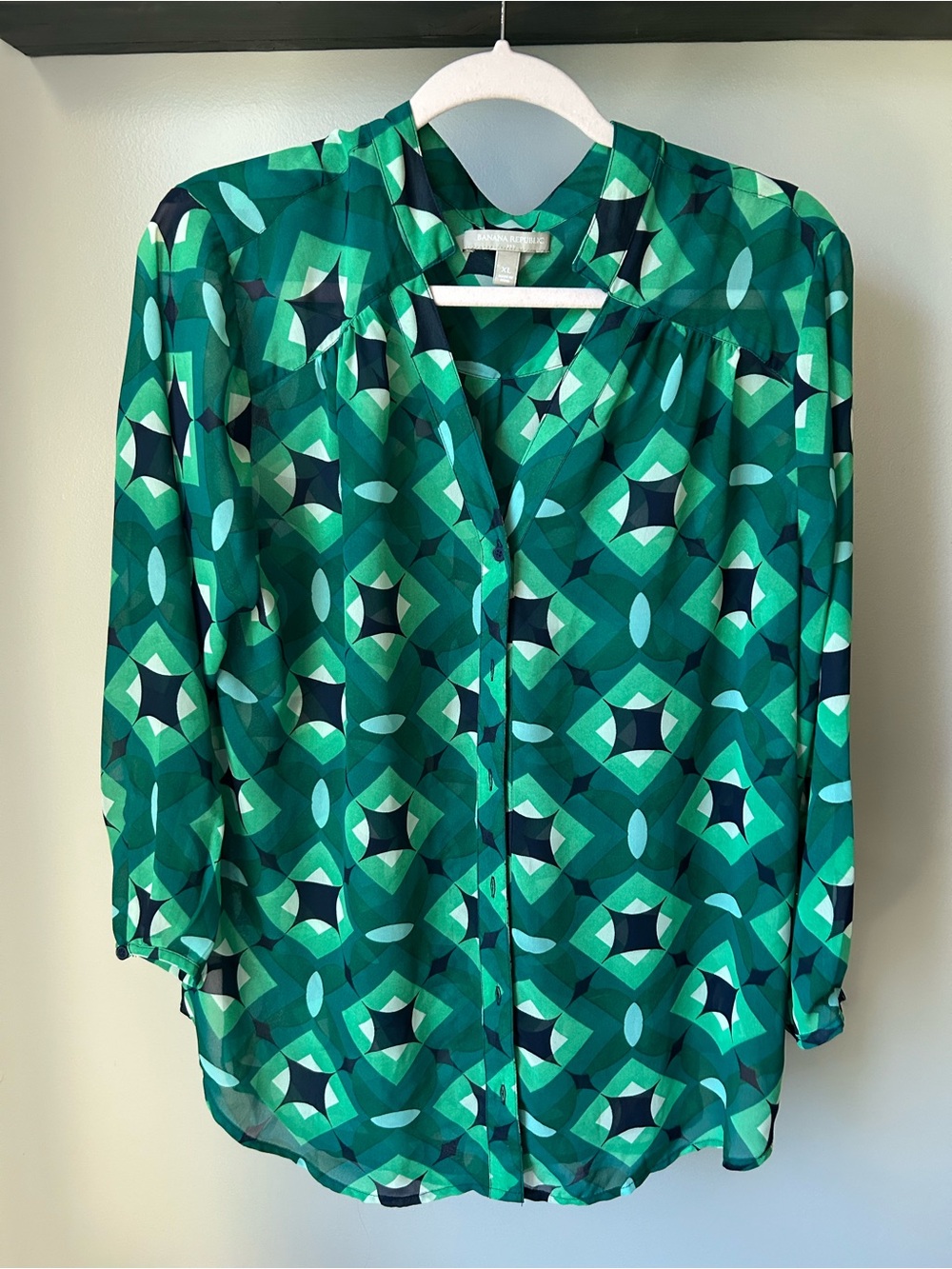 Women's Green Print Button Front Blouse